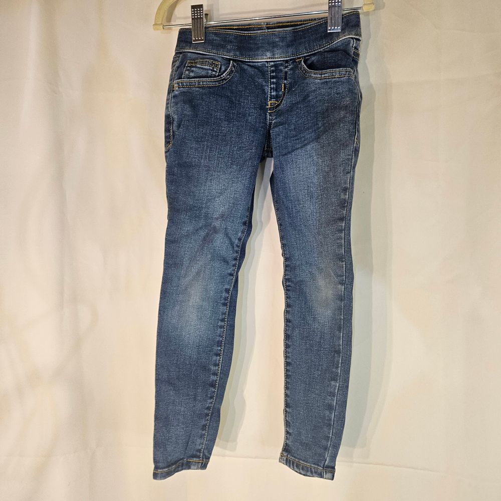 Cat & Jack Girls Classic Medium Wash Straight‎ Leg Jeans Size 4